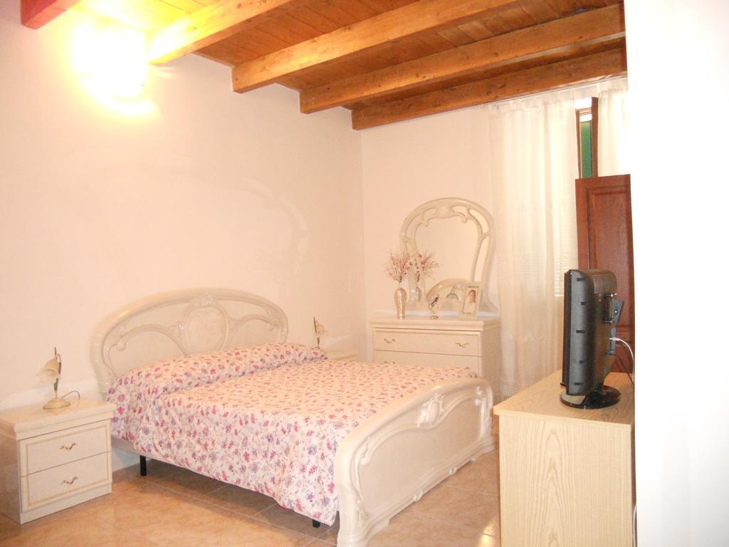 Guest House Efisio Альгеро Экстерьер фото