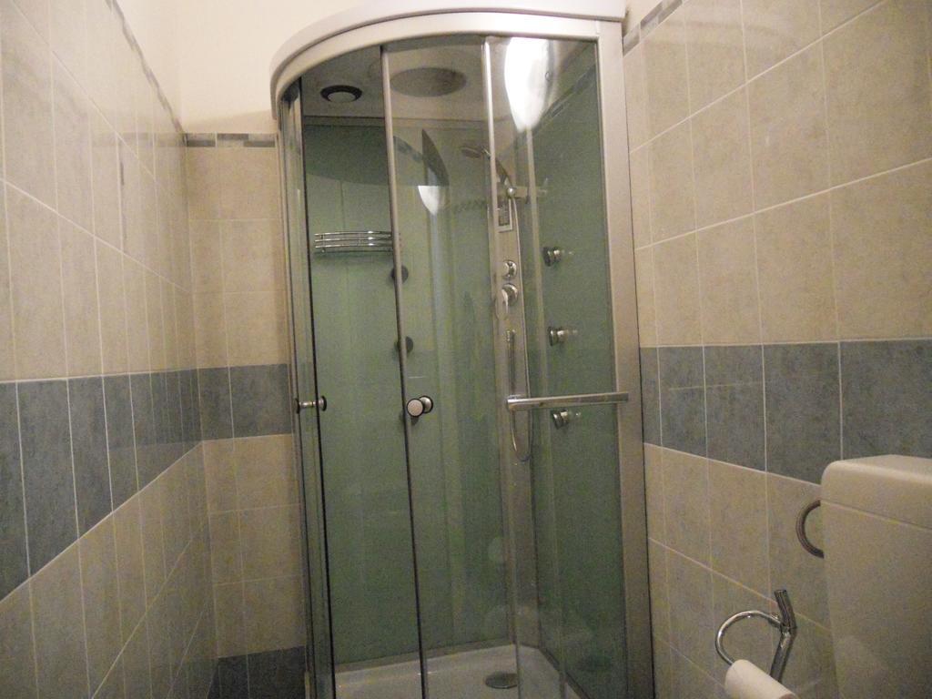 Guest House Efisio Альгеро Экстерьер фото